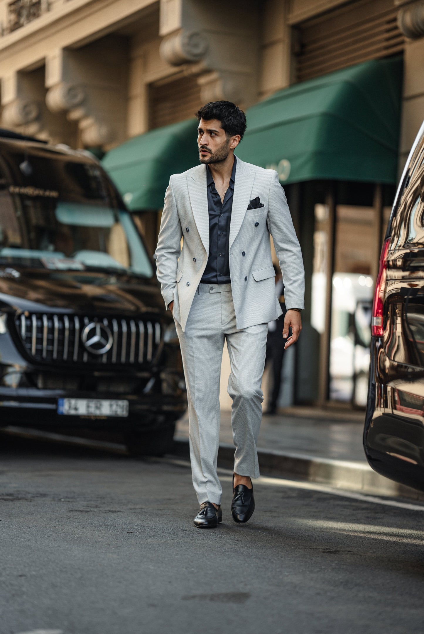 Luxury Blue Men’s Double-Breasted Suit
