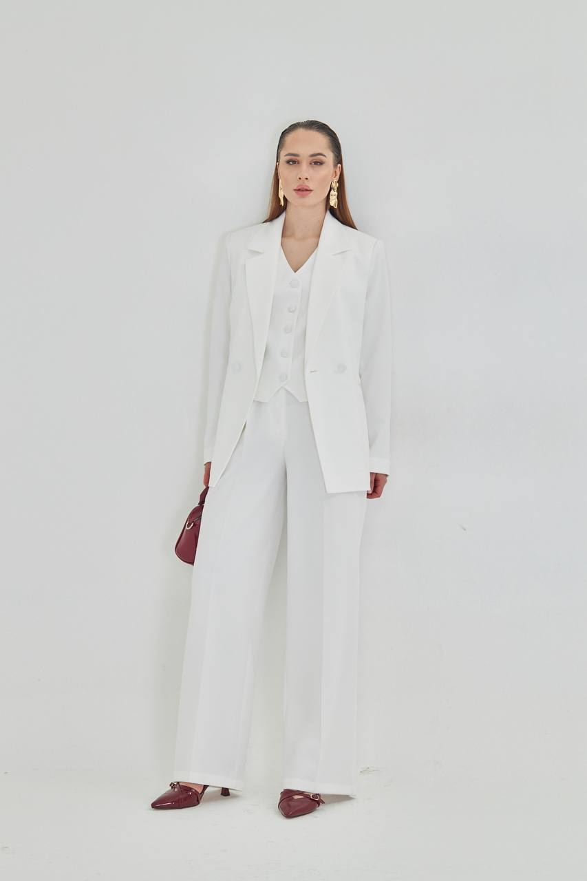 Women’s Pantsuit – Blazer & Wide-Leg Trousers