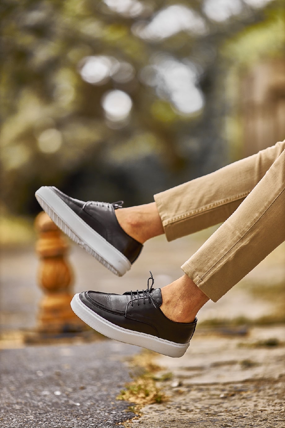Black Sole Leather Casual Shoes